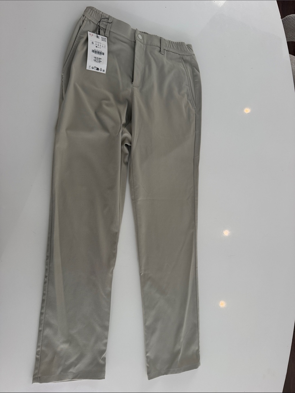 Zara Men's Straight-Leg Chinos in Light Beige